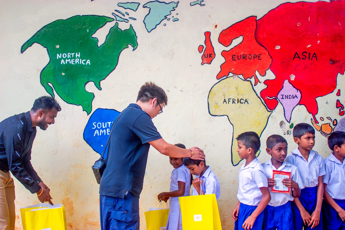 GCH students lined up gifts Kandy school